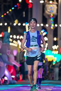 BIB: 334
                            <button type="button" onclick="openModal(24884808)" class="btn btn-primary btn-sm float-right btn-popup" data-toggle="modal" data-target=".modal-high-quality">
                        <i class="fas fa-shopping-cart"></i> Add to Cart
                    </button>
                                            <button type="button" onclick="isThisMe(24884808, true)" class="btn btn-success btn-sm float-right btn-popup btn-isme hidden" data-toggle="tooltip" data-placement="bottom" title="นี่คือรูปของคุณใช่ไหม คลิกที่นี่เพื่อเอาเข้าอัลบั้ม">
                        <i class="fas fa-plus"></i> Add to album
                    </button>
                    <button type="button" onclick="isThisMe(24884808, false)" class="btn btn-warning btn-sm float-right btn-popup btn-isnotme hidden">
                        <i class="fas fa-ban"></i> Remove from album
                    </button>